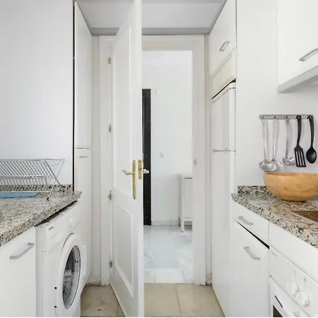 Puerto Banus !!! Piscine Et A Proximite Daire