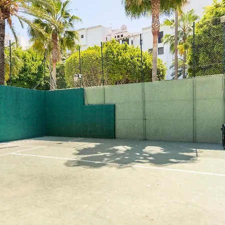 Puerto Banus !!! Piscine Et A Proximite Daire